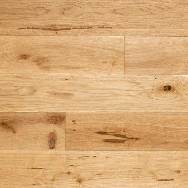 Zbliżenie na podłogę drewnianą Maja Super Rustik.